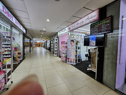Lucky Plaza (D9), Retail #621783941